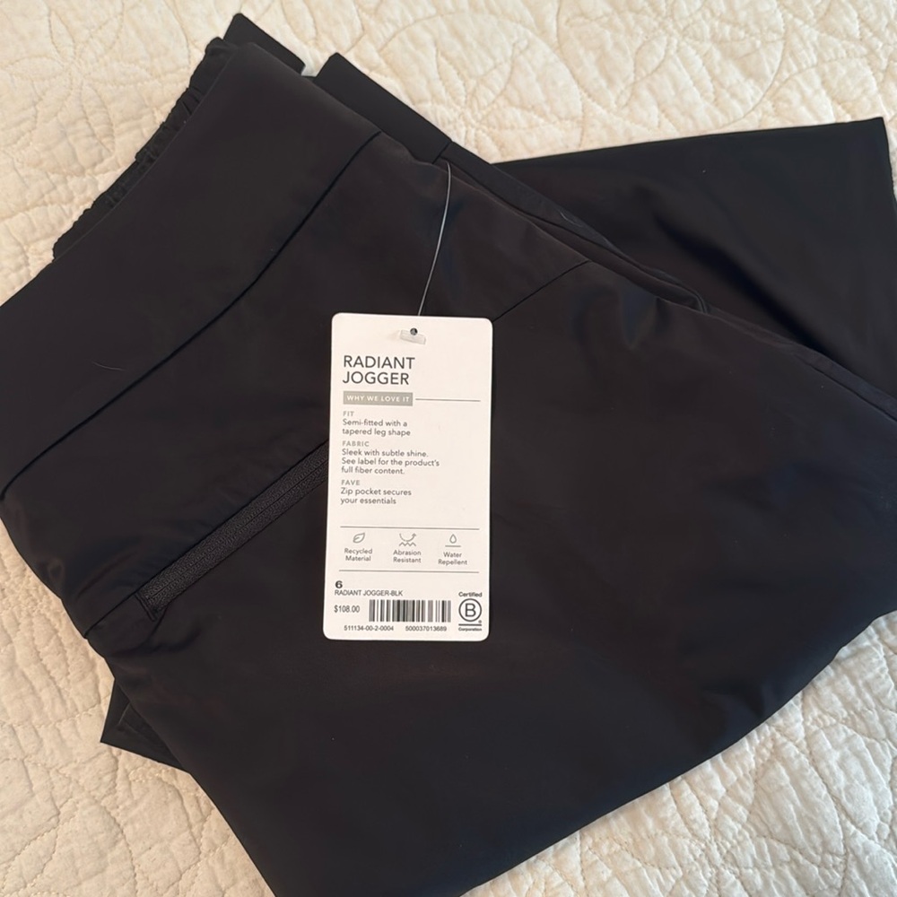 NWT Athleta Radiant Joggers Black - Picture 4 of 8